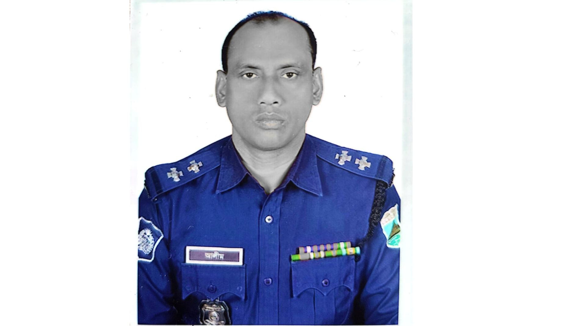 চাঁপাইনবাবগঞ্জ পুলিশ লাইন্সে ভলিবল খেলার সময় হৃদরোগে আক্রান্ত হয়ে এসআইয়ের মৃত্যু